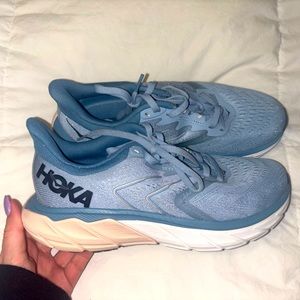 Hoka One Arahi 5 Running Shoes, Blue Frog